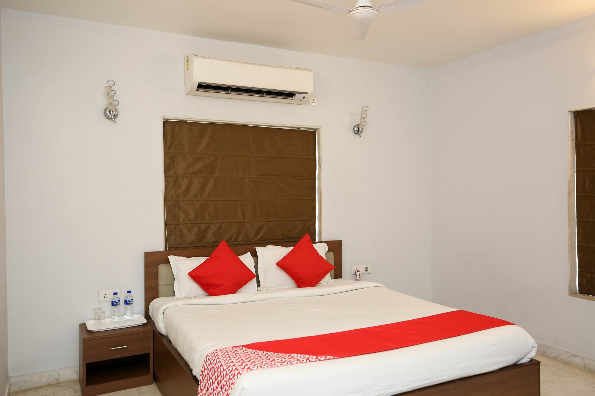 Hotel Treebo Sreemaa Newtown Panchuria Exterior foto